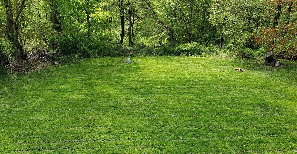 2nd image of 27 Dixon Rd