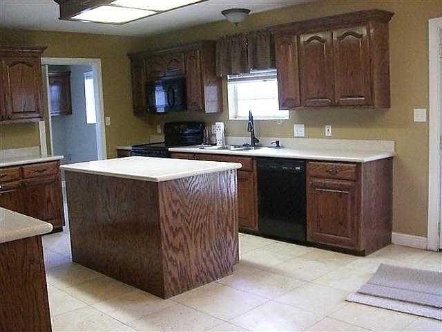 2nd image of 12731 Charlotte Dr