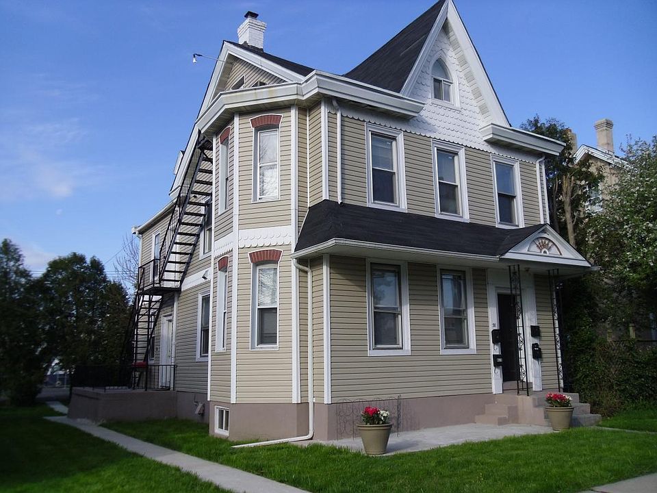 38 W . 3rd st house