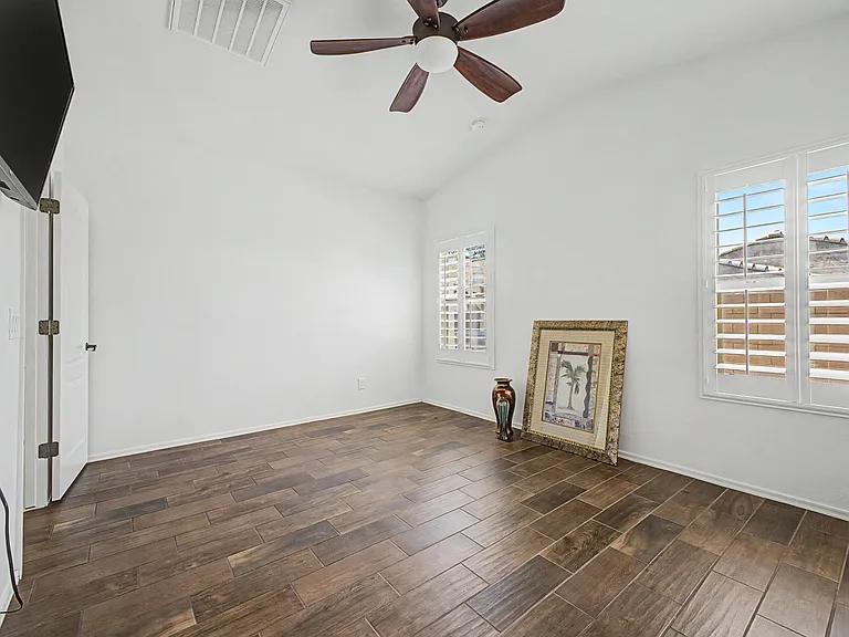 2694 E Runaway Bay Pl — Photo 30