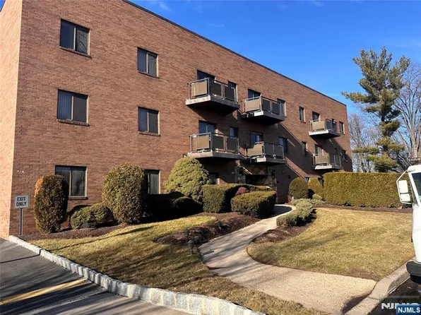 279 Clark St APT C3, Hackensack, NJ 07601