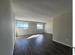4001 Clarks Ln #318, Baltimore, MD 21215