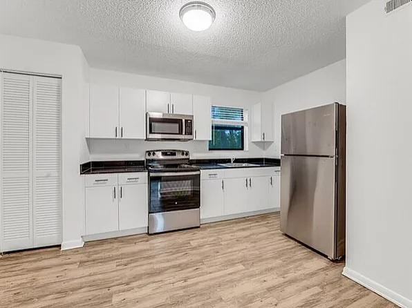 Whispering Winds Apartments