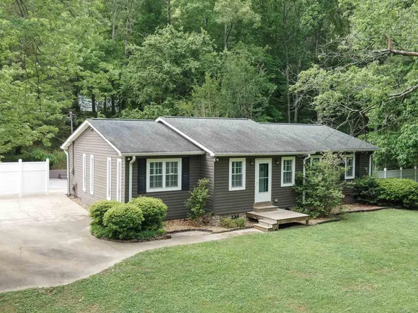 279 Posey Dr, Fort Payne, AL 35968