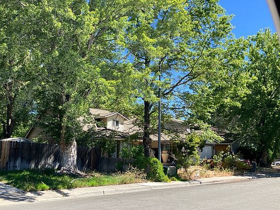 3rd image of 1055 Cambridge Way