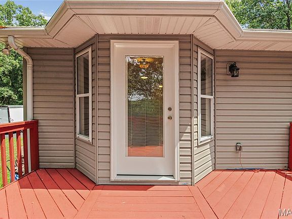 5th image of 279 Fawn Ridge Ln