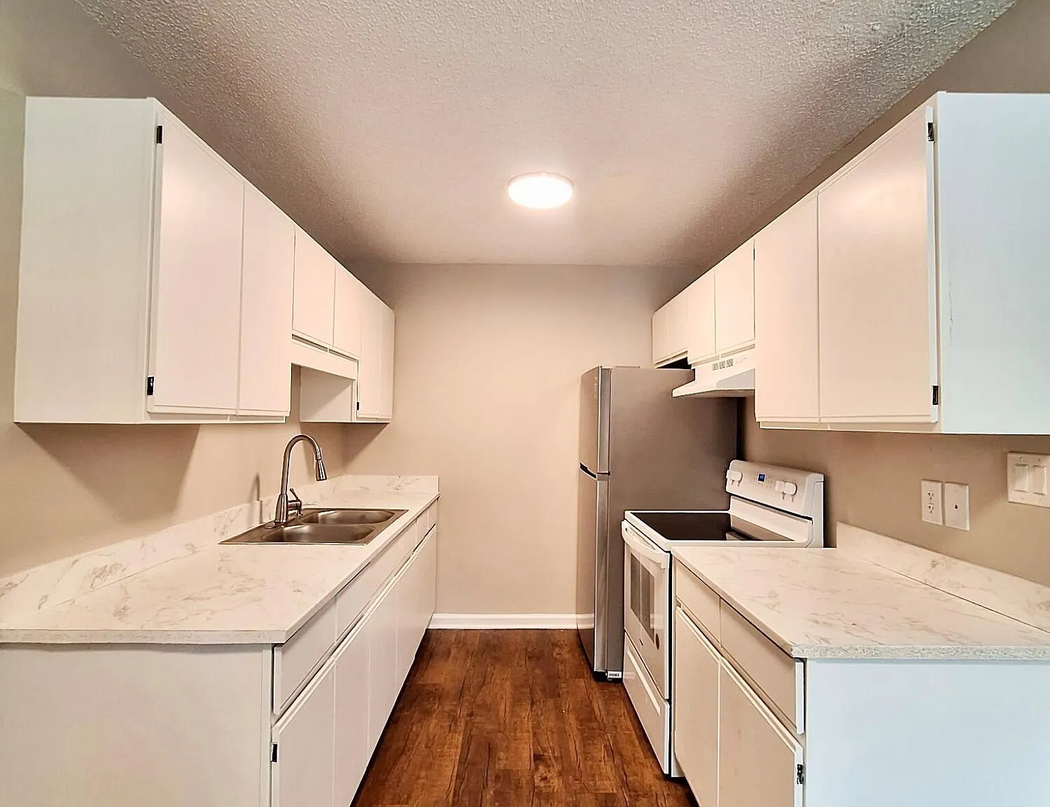 1 bed, 1.0 bath, $750 — Photo 4