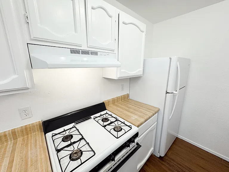 704 Navidad St #D — Photo 3