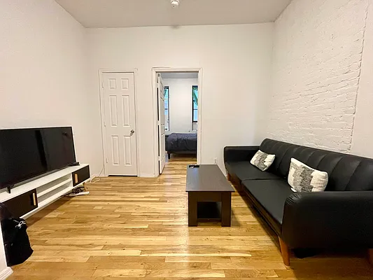 Rented by J PRESTON AND ASSOCIATES INC | media 11