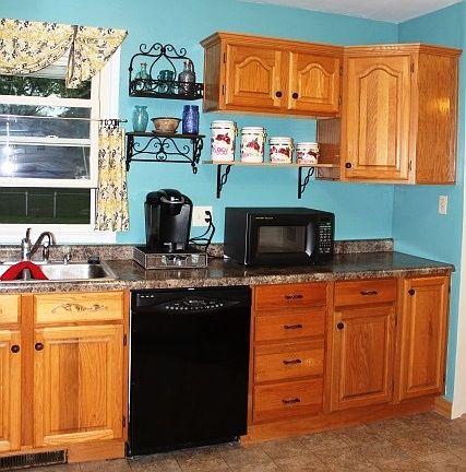 4th image of 2308 Manitoba Dr