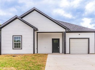 105 Frierson St, Waxahachie, TX 75165