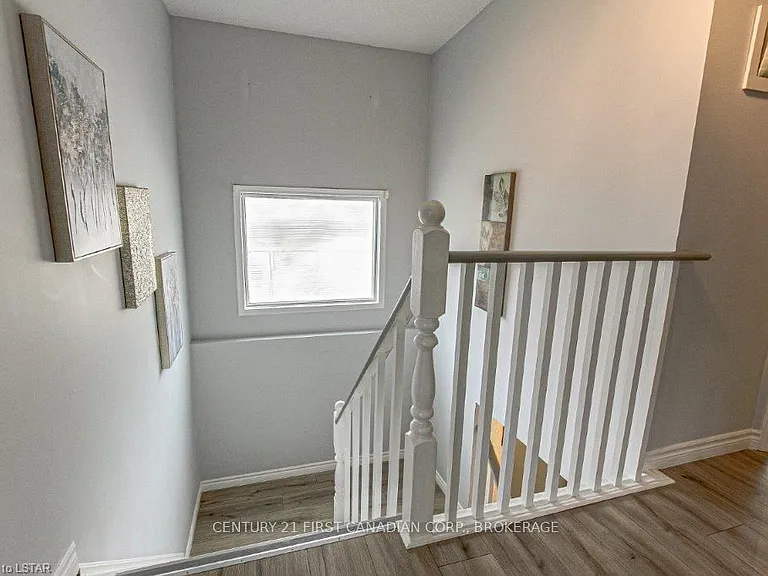 91 Meadowridge Rd — Photo 12