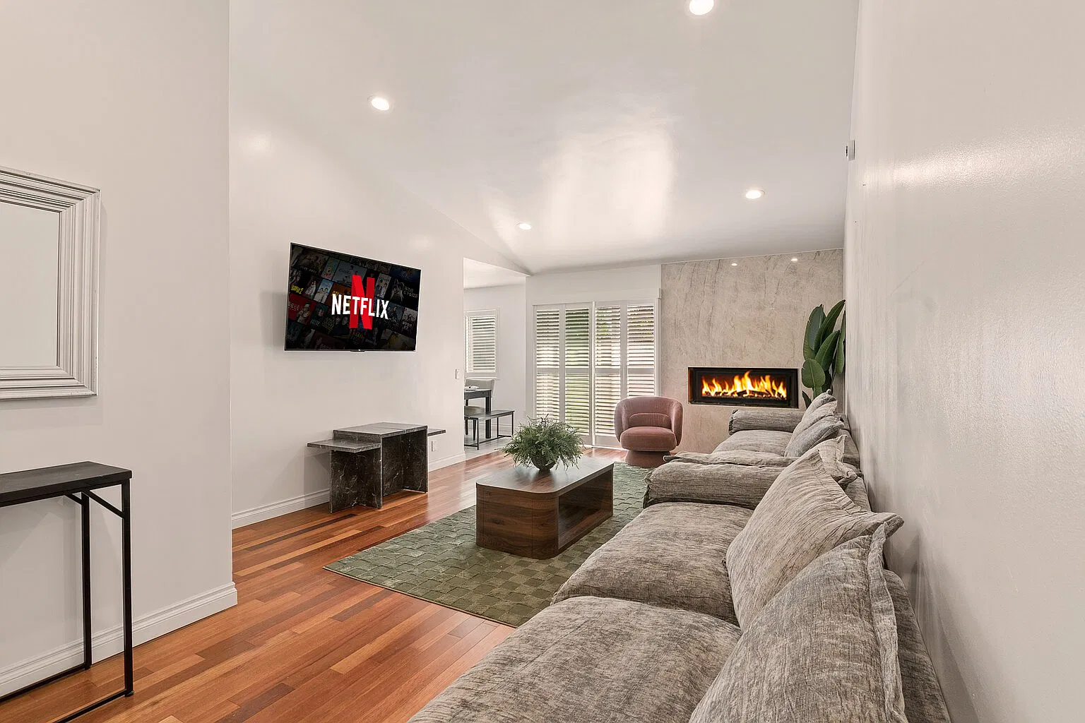 4 bed, 1524 sqft, $8,000 — Photo 2