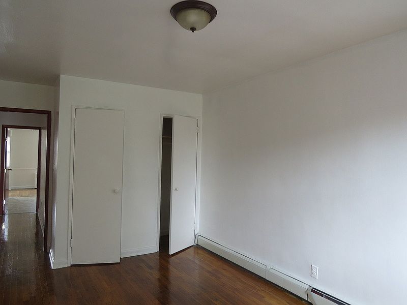 2nd image of 3242 36th St APT 1