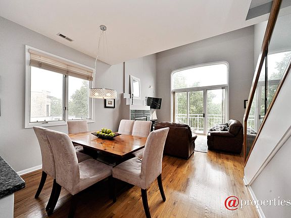 Living Room / Dining Room
