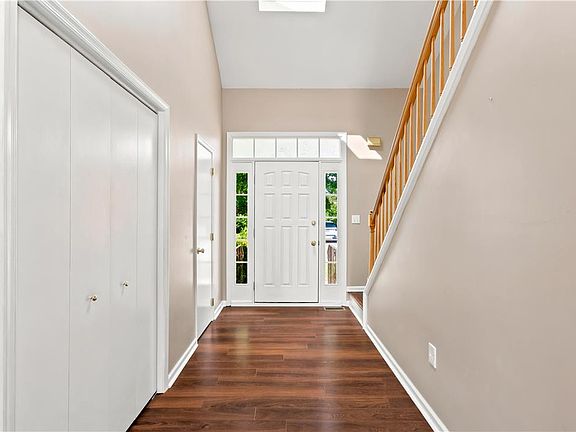 5th image of 3 Winfield Ct