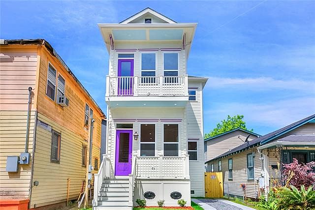 2nd image of 2810 Taylor St