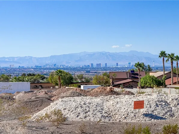 Lisbon St, Henderson, NV 89015