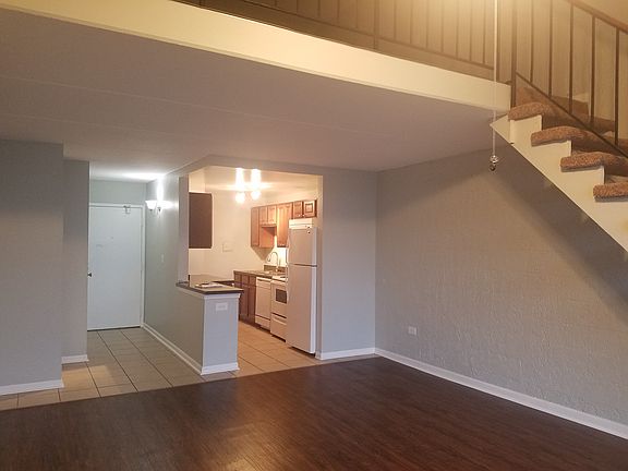 3rd image of 155 Walnut Dr APT 212B