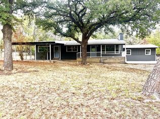 921 Jarvis Ln, Azle, TX 76020