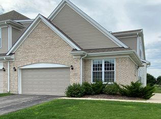 1204 Bradley Cir, Elgin, IL 60120
