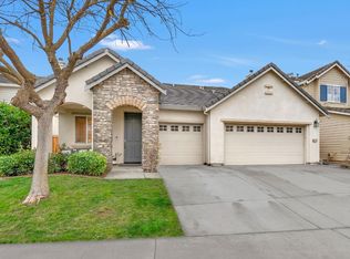 9712 Sutton Pointe Ct, Elk Grove, CA 95757