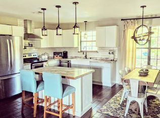 199 Lavender Rd, Broken Bow, OK 74728