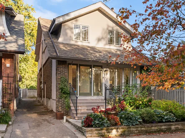 9 Cornish Rd, Toronto, ON M4T 2E3