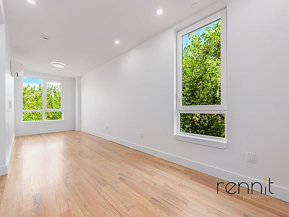 2nd image of 805 Monroe St #4D