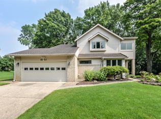 8767 Townsend Dr, White Lake, MI