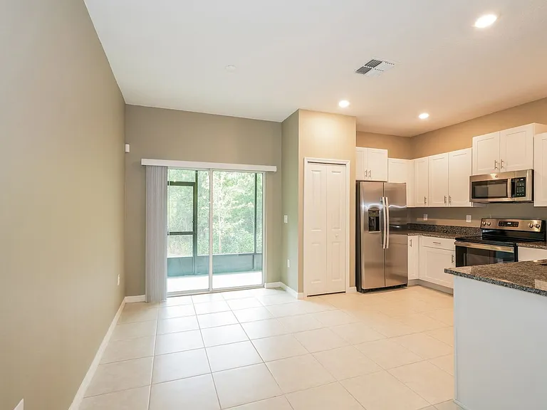 6031 Acara Ln — Photo 8