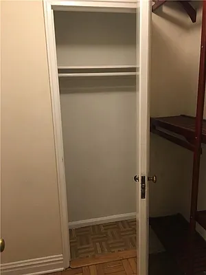 Rented by Century 21 Metropolitan | media 17