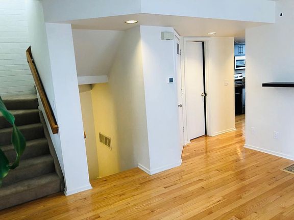 5th image of 1030 N Jersey St Unit 2