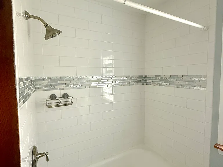 1418 N 52nd St #1 — Photo 7
