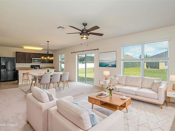2nd image of 6121 Forest Ridge Way