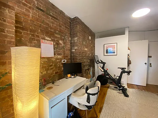 Rented by MOTION New York | media 11