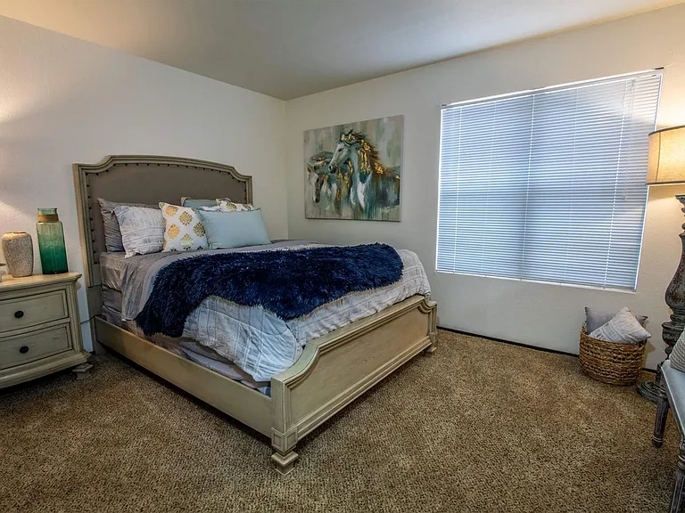 ONE MONTH FREE! APPLY FREE! VIRTUAL TOURS! — Photo 31