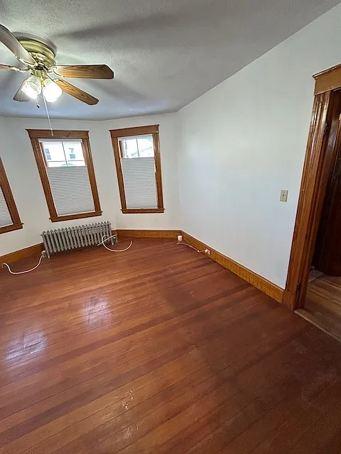 2 bed, 1000 sqft, $2,400 — Photo 3