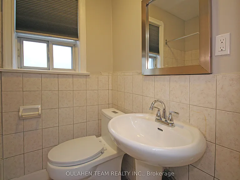 38 Finch Ave W — Photo 13