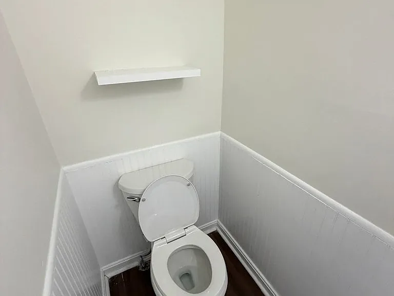 423 Sheldon Ave — Photo 9