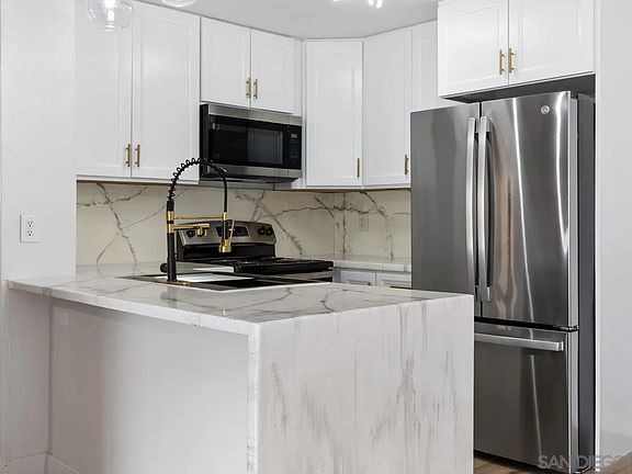 5th image of 1855 Diamond St Unit 5-230
