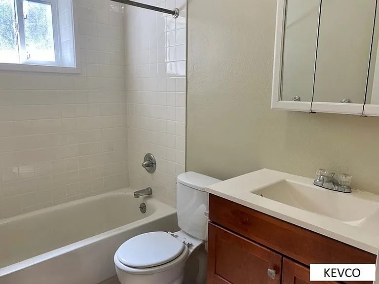 1812 Pecan St — Photo 15