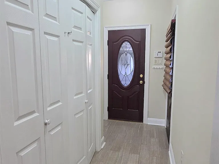 282 Allan Dr — Photo 12