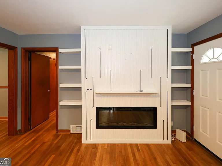 2218 Dodson Dr — Photo 7