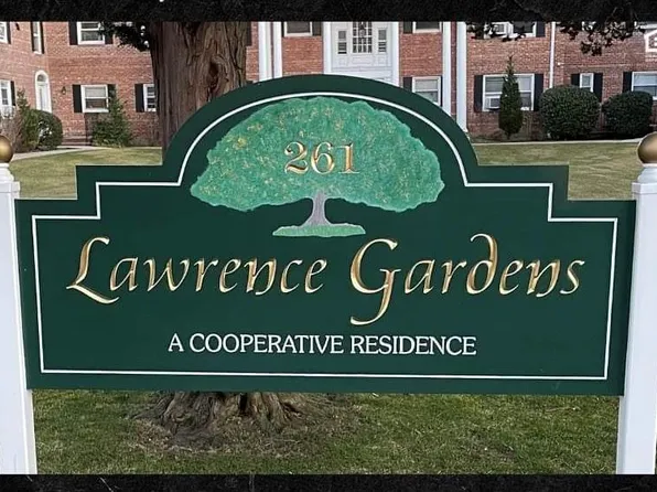 261 Central Avenue #A4, Lawrence, NY 11559