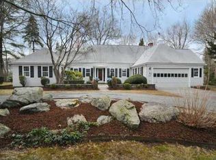 15 Mathewson Ln, Barrington, RI 02806
