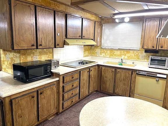 5th image of 102 Riverwood Way