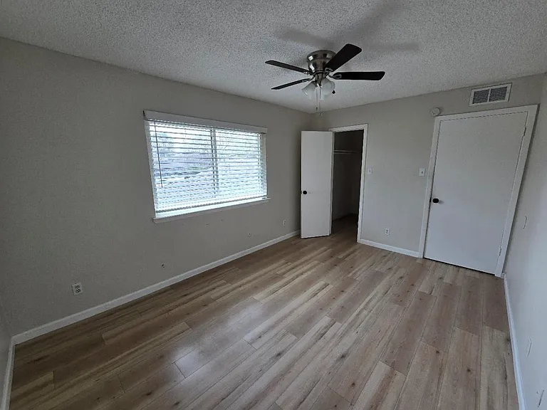 5640 Birchmont Dr #C — Photo 14