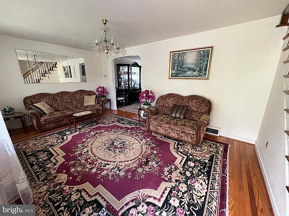 3rd image of 2026 Stanwood St