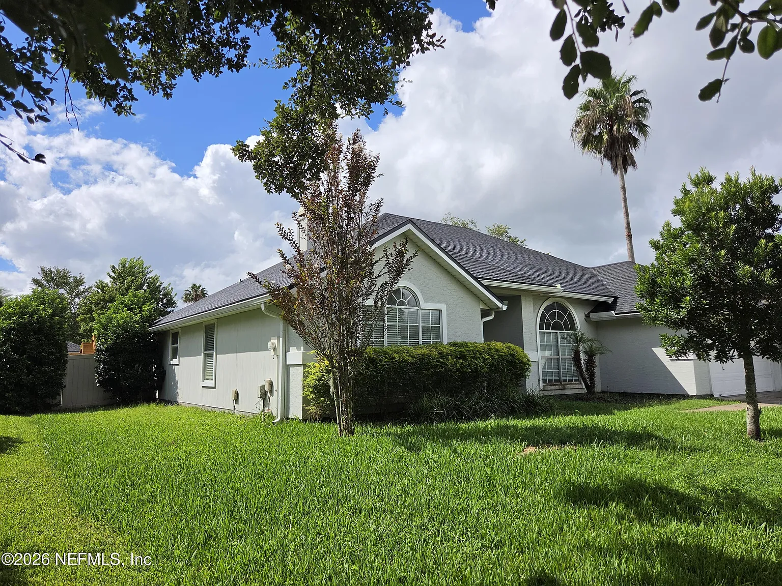 4 bed, 2.0 bath, 1969 sqft, $2,500 — Photo 4